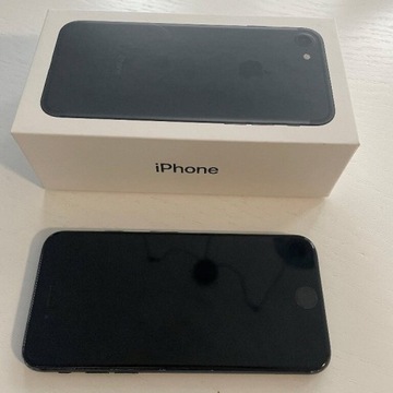 iPhone 7, 32GB, black. Stan dobry