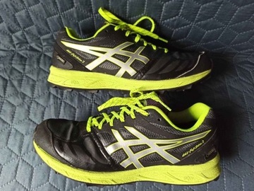 Buty biegowe z kolcami Asics gore-tex 41,5