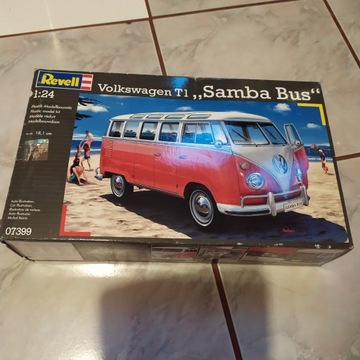 Revell Volkswagen T1 Samba 1/24