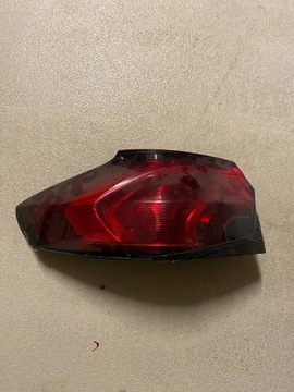 opel zafira c '14 lampa tylna lewa LED uszk klosz