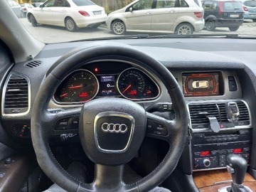Audi q7 2008r 295km. 