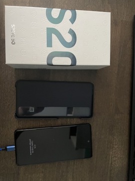 Samsung Galaxy S20 FE 5G 128 GB i 6 GB RAM