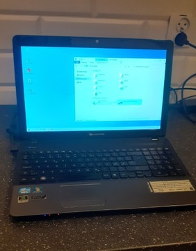 Laptop Intel tanio