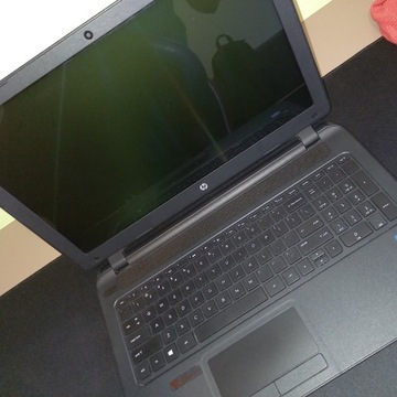 LAPTOP HP Notebook - 15-f222wm (Touch) 