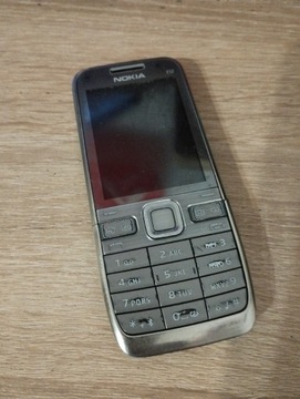 Nokia E52.      
