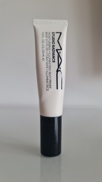 Mac studio radiance moisturizing skiny primer base