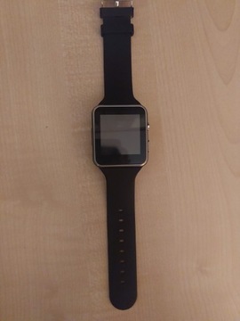 Zegarek smartwatch z zakrzywionym ekranem