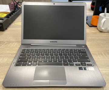 Notebook Samsung Series 5 NP530U3C- A05PL