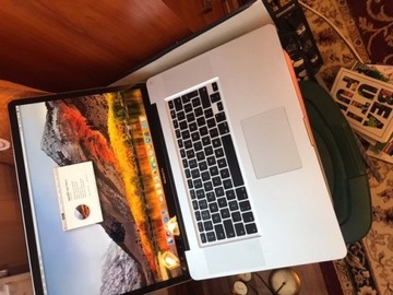 macbook pro full hd 17 cali Apple Mac laptop i5