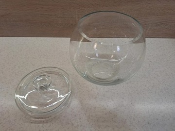 pojemnik szklana waza z pokrywką