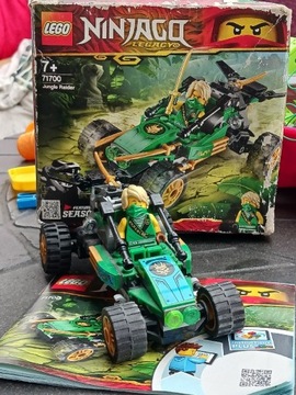 Lego Ninjago 71700 Dżunglowy ścigacz i ninja Lloyd