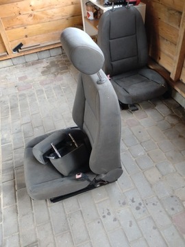 Fotel przedni Audi A4 B6, fotele, zagłówki 