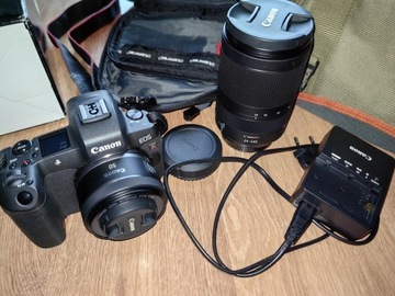 Canon EOS R +  2 obiektywy i akcesoria