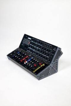 Behringer Model D + Pro 800 + Boczki 3D