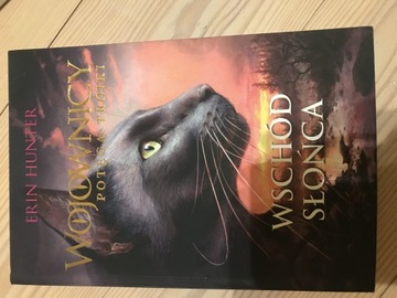 Wojownicy Wschód Słońca - Erin Hunter