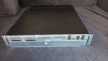 Cisco 2951-K9 z licencjami, PVDM3-32  