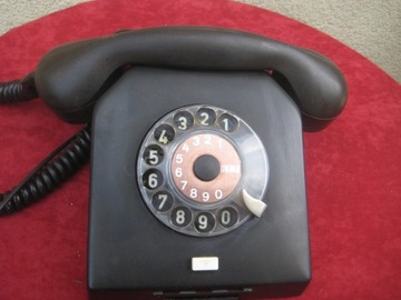 Stary  telefon  bakielitowy - niemiecki 