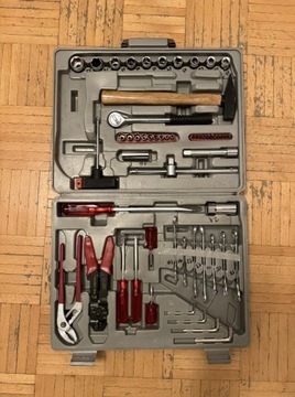 Zestaw narzędzi + klucze w walizce