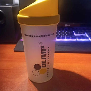 Shaker Olimp 650 ml.