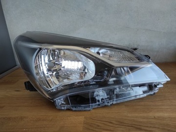 Reflektor lampa Toyota Yaris III Lift 14-17 prawa