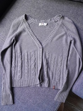 Szary sweterek 140