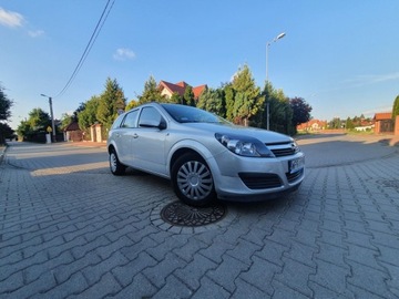 Opel Astra Combi H3