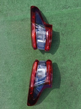 Nissan Qashqai lampy tył prawa lewa lift