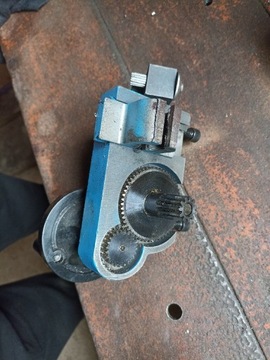 Mechanizm posuwu wzdłużnego minitokarki 180x350