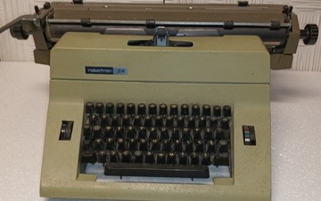 Maszyna do pisania Robotron 24.