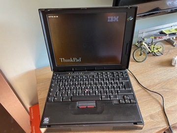 Retro Laptop IBM 380XD do naprawy