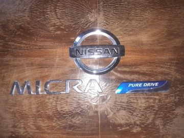 Emblemat znaczek nissan micra tył