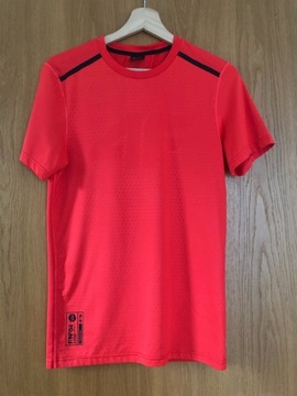 Sportowa (treningowa) czerwona koszulka (T-shirt)