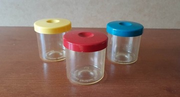Plastikowe pojemniki na przyprawy z ZSRR (3 sztuki