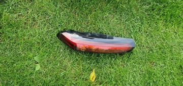 Lampa tył lewa Citroen C4 III 9831120680