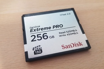 Sandisk Extreme Pro CFast 2.0 256 + czytnik gratis