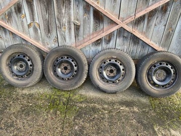 Opony zimowe z felgami (195/65 R15)