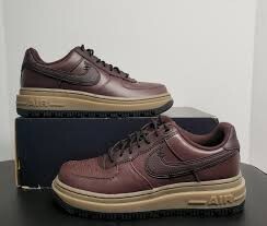 Nike air force 1 luxe. Rozmiar 46 (30cm)