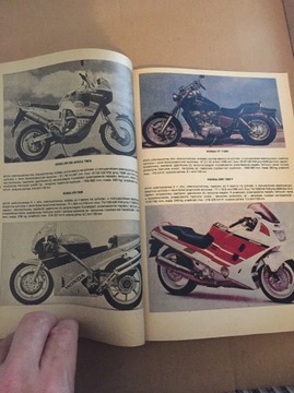 Katalogi Motocykle 1988/1989 i 1990/1991