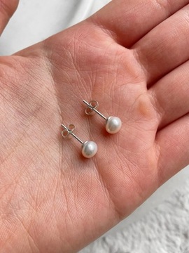 Kolczyki sztyfty z perłą białą