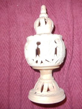 Arabska lampa ceramiczna .