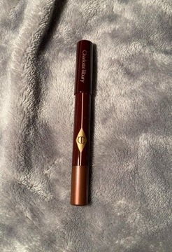 Cień w kredce CHARLOTTE TILBURY