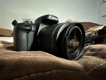Canon EOS 4000D Przebieg około 2,5k zdjęć