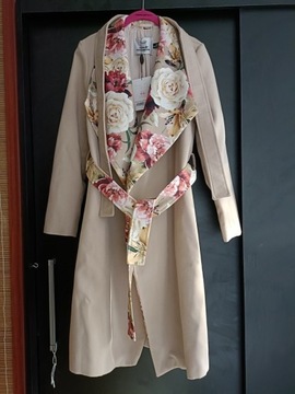 Nowy - wiązany płaszcz flauszowy -Rose Garden - L