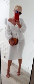 Biała dopasowana midi sukienka 40