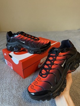 Sneakersy Nike Air Max Plus Black Crimson 38,5