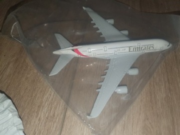 Samolot AIRBUS A380 Emirates 