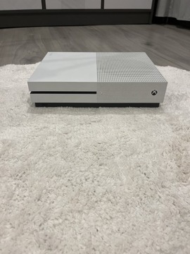 XBOX ONE S 500gb