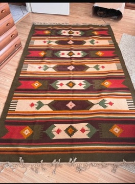 Piękny wełniany Kilim na ścianę 160x250 cm