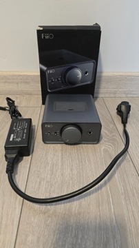 Stacja dokująca-wzmacniacz słuchawkowy Fiio K5