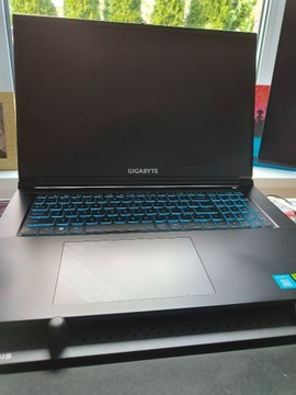 Laptop Gigabyte G7MF i5-12500H 512GB RTX 4050 32gb